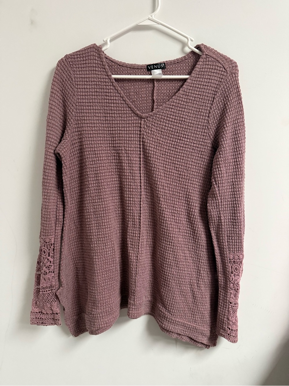 VENUS Dusty Mauve Waffle Knit V-Neck Long Sleeve Top with Lace Trim